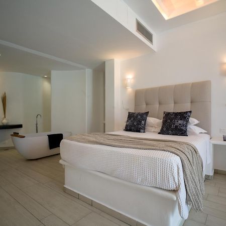 Arte & Mare Elia Luxury Suites And Villas Buitenkant foto